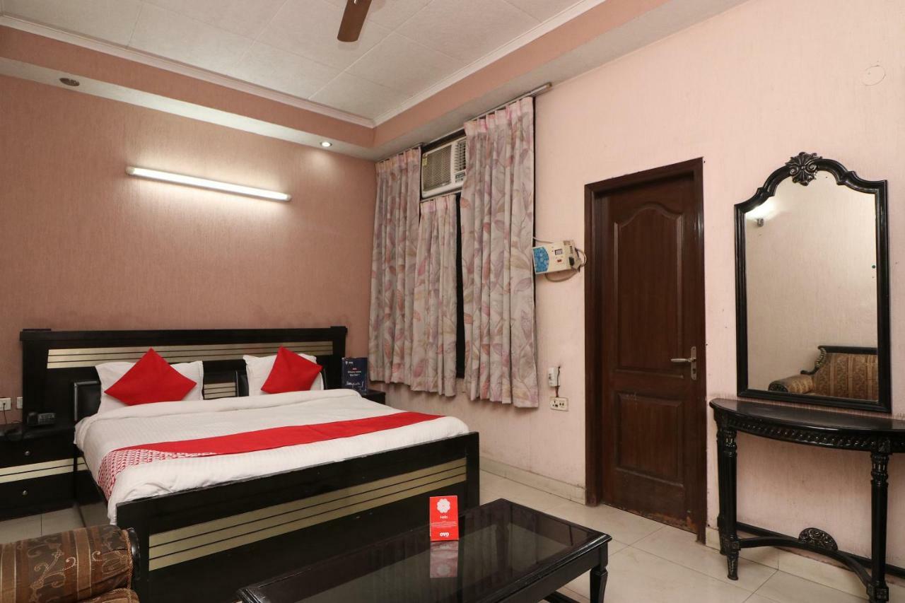 Oyo 24672 Bharat Guest House Delhi  Exterior foto